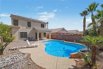 Building Photo - 10547 Lilac Tree Ave
