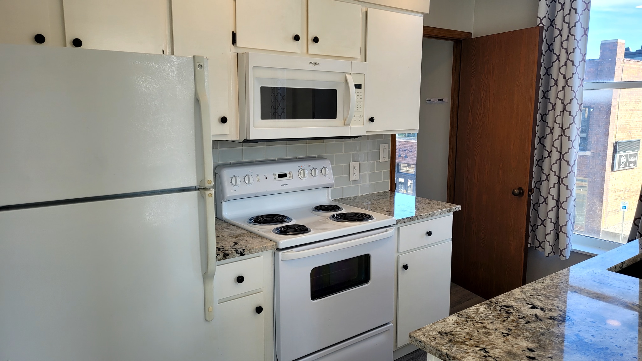 Kitchen - 104 N Walnut St