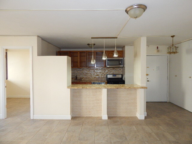 Building Photo - 270 Marin Blvd