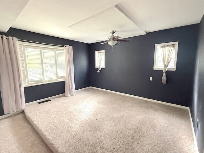 Building Photo - Cute Home in Westside South Neighborhood