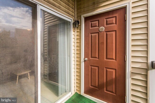 Building Photo - 5105 Travis Edward Way