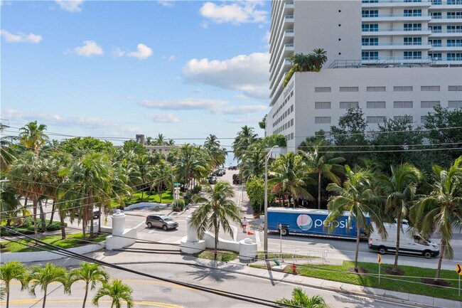 Building Photo - 95 N Birch Rd