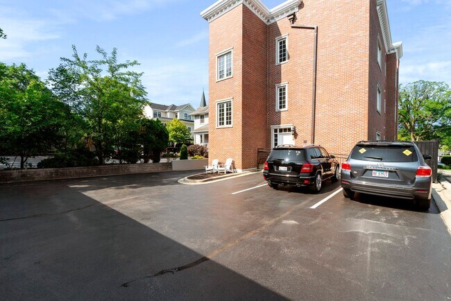 Building Photo - 107 S Grant St