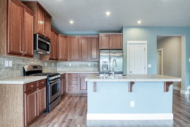 Building Photo - 14822 SW Mulberry Dr