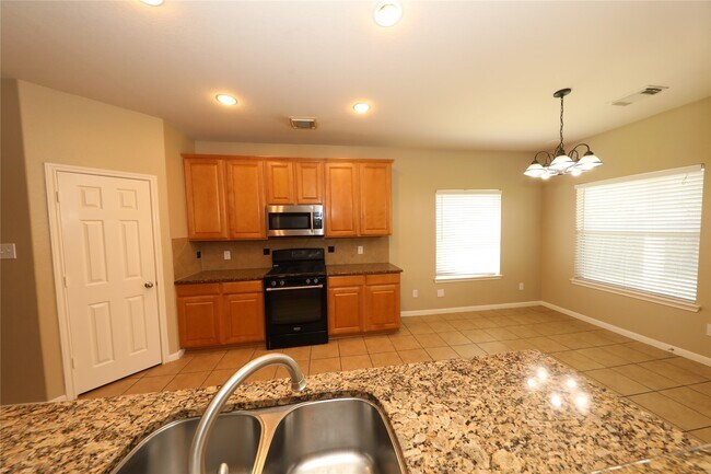 Building Photo - 2311 Diamond Springs Dr