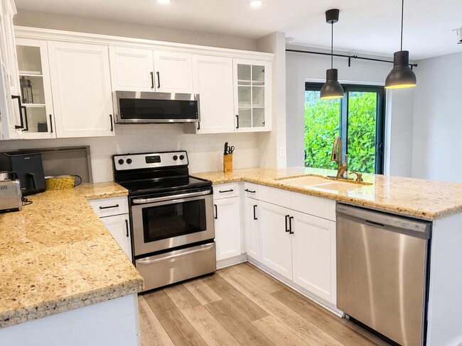 Building Photo - 1759 Harborside Cir