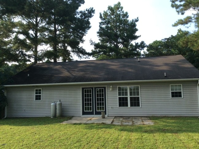 Building Photo - 114 Brody Ln