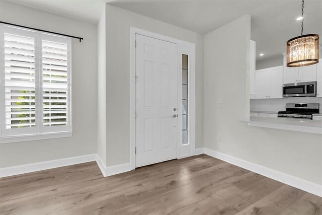 Building Photo - 3282 Francoa Dr