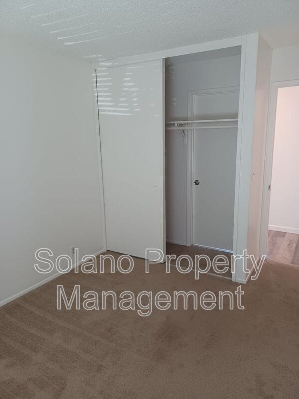 Building Photo - 766 E Tabor Ave