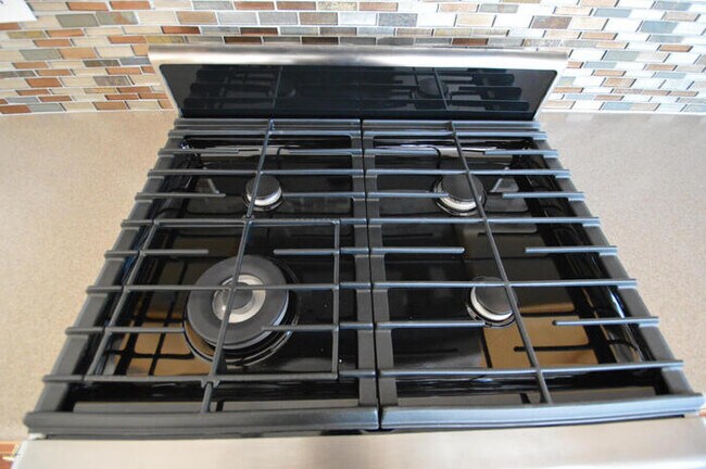 Building Photo - COMING SOON!! 5 bed 3 bath, 3000 + SFT with pool in Carino Estates, Chandler