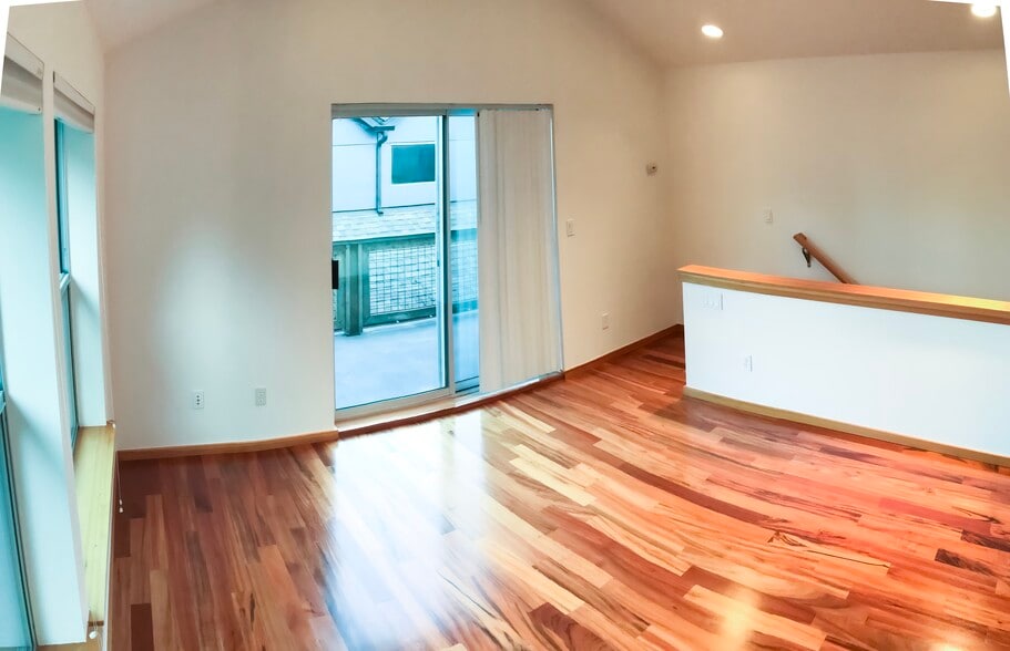 Master loft - 564C Galer St