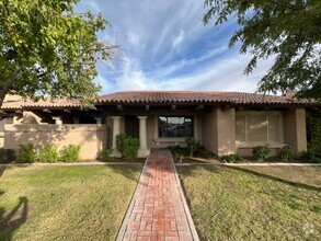 Building Photo - FURNISHED 3 BEDROOM HOME IN TOWN WITH POOL...