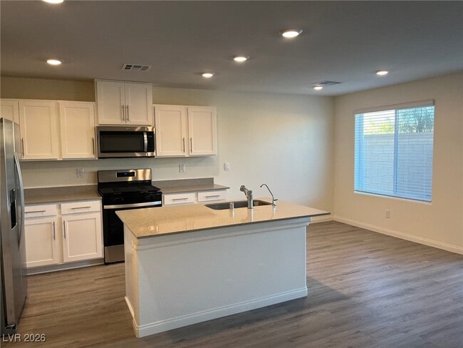 Building Photo - 794 Rancho Sedona Ave