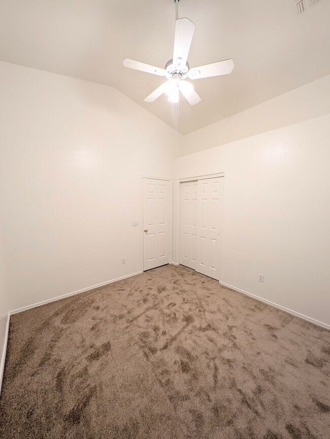 Building Photo - AVAILABLE NOW Beautiful Home with Sparkling Pool in Superstition Springs!!