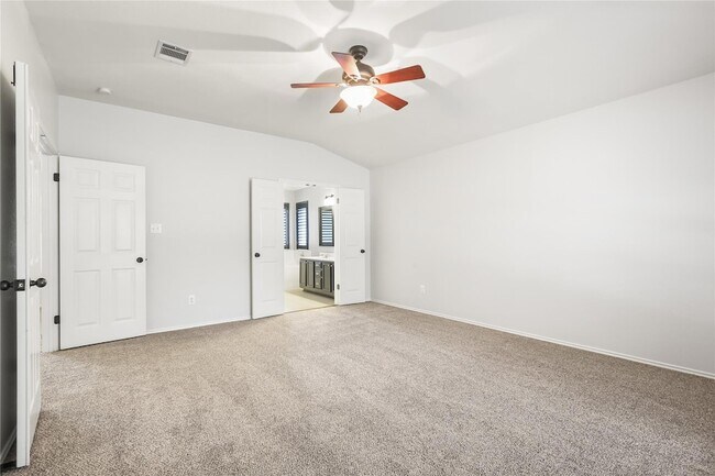 Building Photo - 2604 Stenson Dr