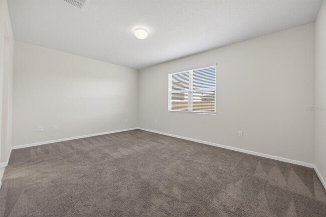 Building Photo - 689 Meadow Pointe Dr