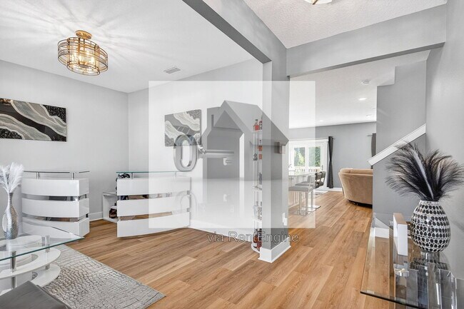 Building Photo - 6076 Rutherford Loop