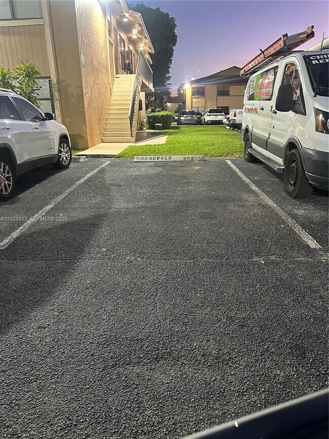 Building Photo - 6675 W 26th Ct