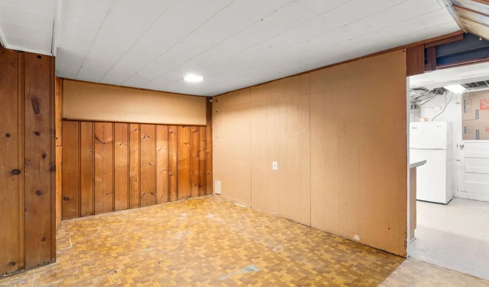 Building Photo - 1420 Cedarcroft Rd