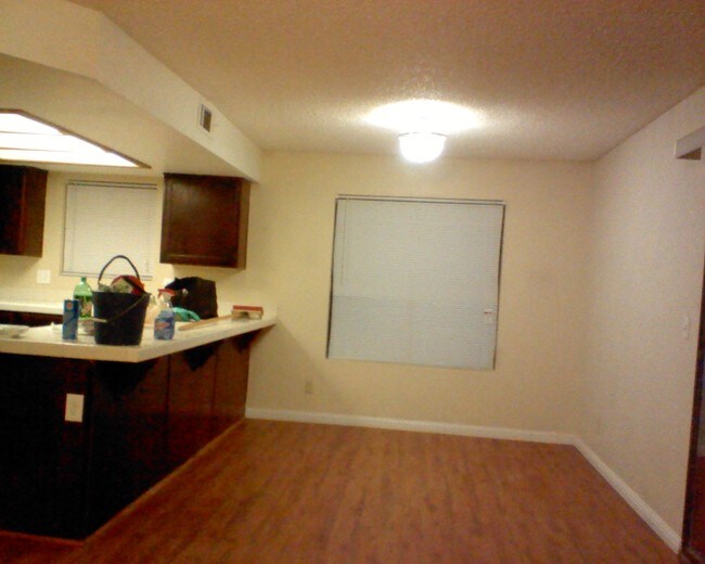 Building Photo - 9521 Sunken Reef Cir