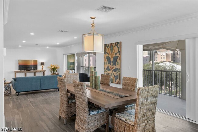 Building Photo - 1020 Swallow Ave