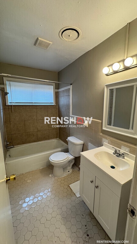 Building Photo - 4933 Teal Ave