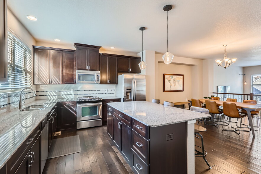 Stainless Steel Appliances - 1854 Jules Ln