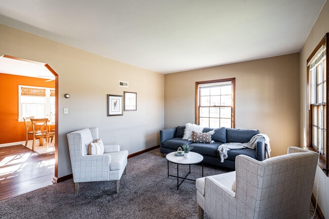 Building Photo - 2411 W Mill Rd