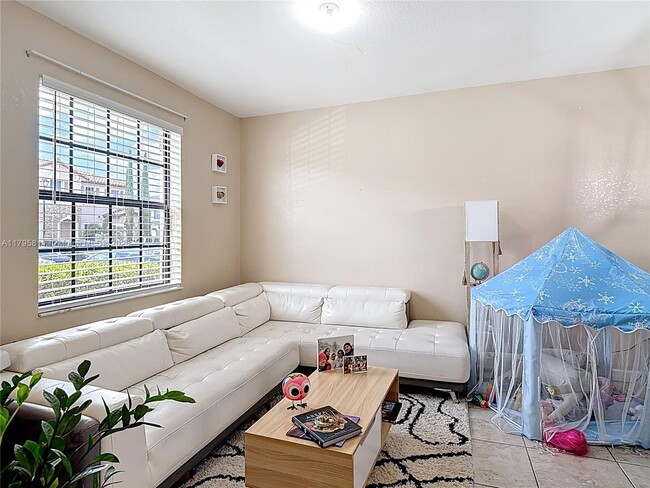 Building Photo - 15073 SW 115th Terrace