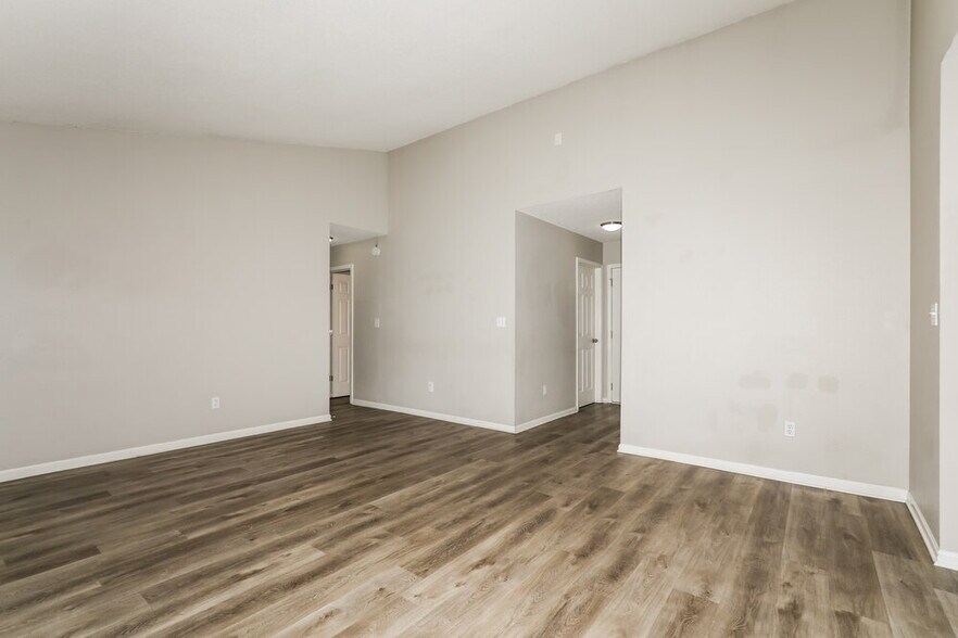 Building Photo - 19219 Prairie Crossing Dr