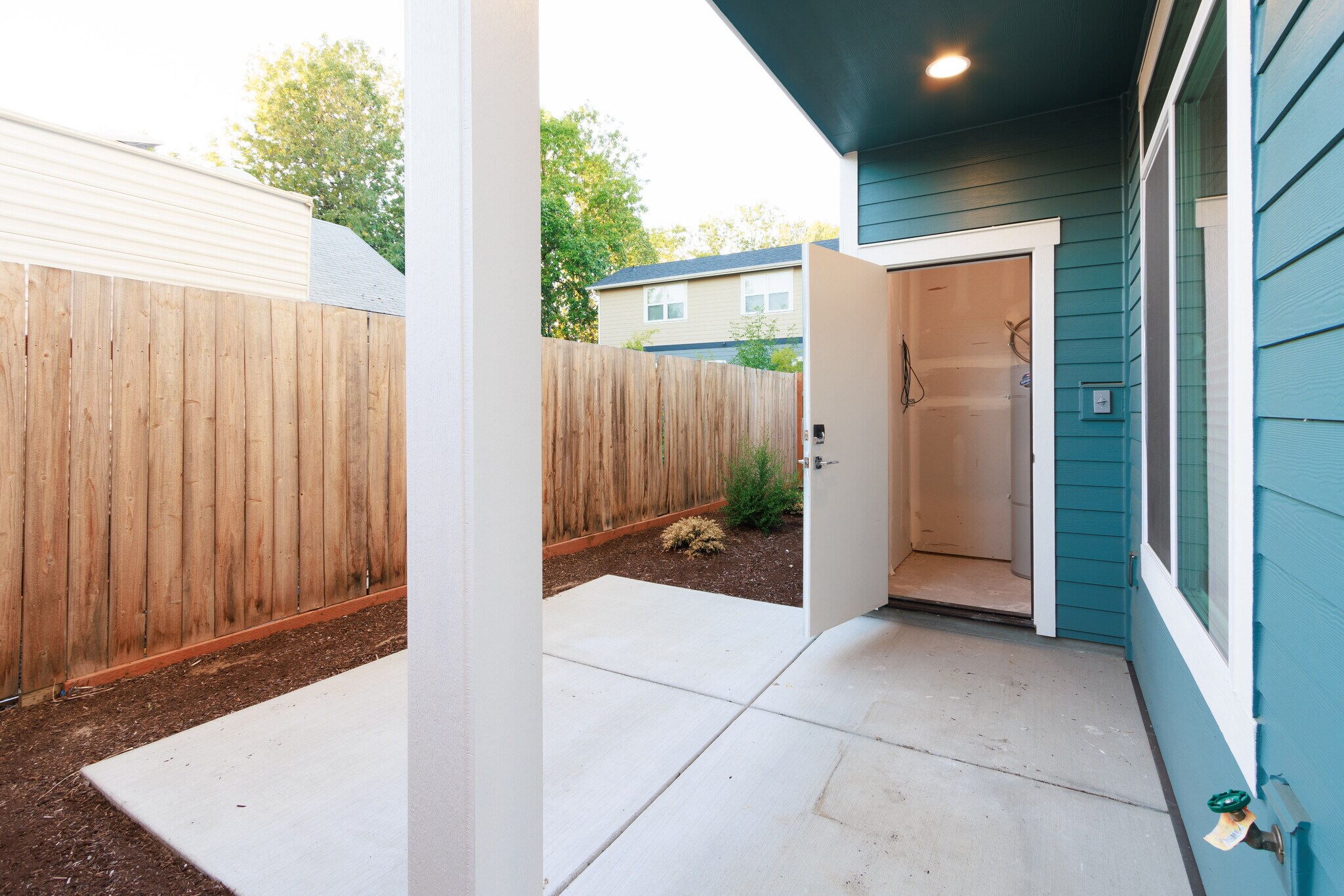 Building Photo - 1016 NW 23rd St