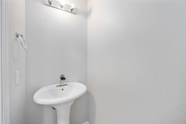 Building Photo - 10123 Twila Springs Ct