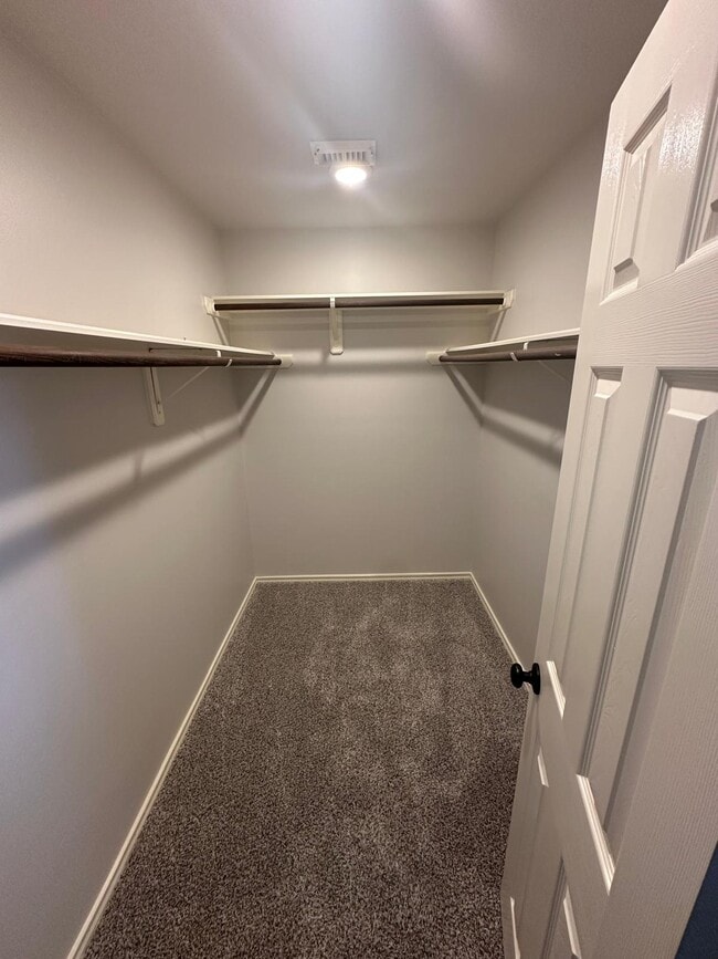 Building Photo - 4938 Glenpark Dr
