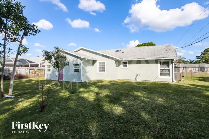 Building Photo - 113 Vin Rose Cir SE