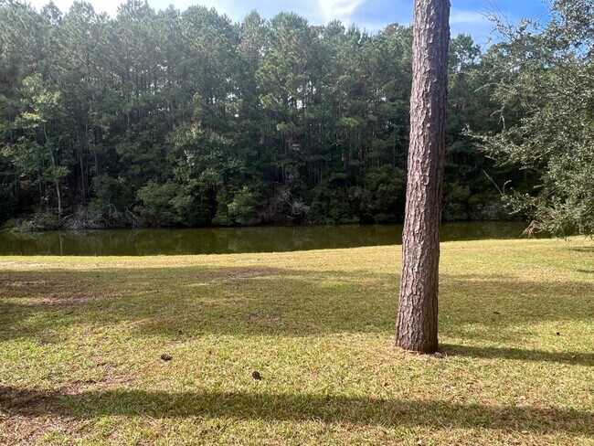 Building Photo - Charming 3BR Home in Rose Hill!