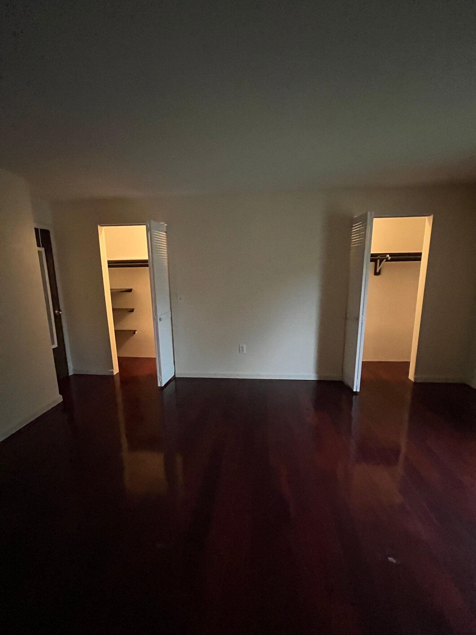 Building Photo - 14 Shadowbrook Ln