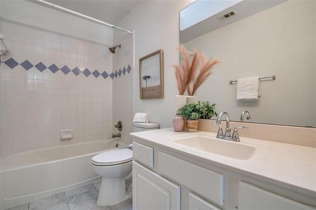 Building Photo - 237 Mimosa Dr