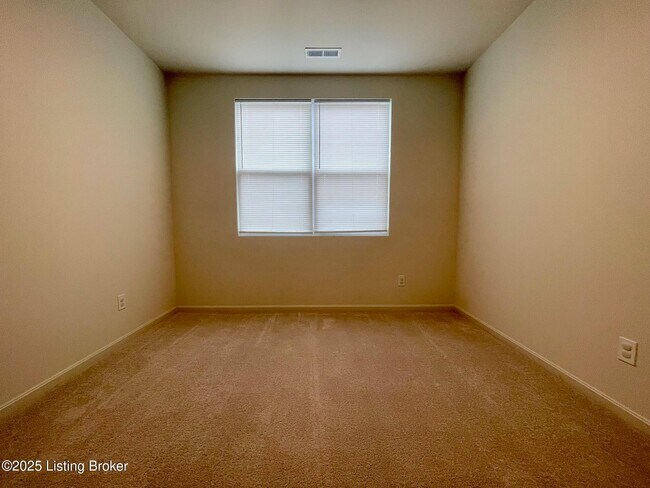 Building Photo - 7617 Fair Ln