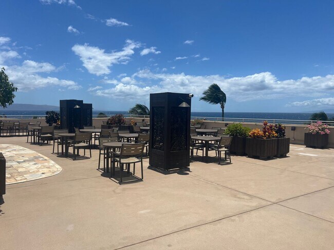 Building Photo - Charming 2-Bedroom, 2-Bath Condo at Royal ...