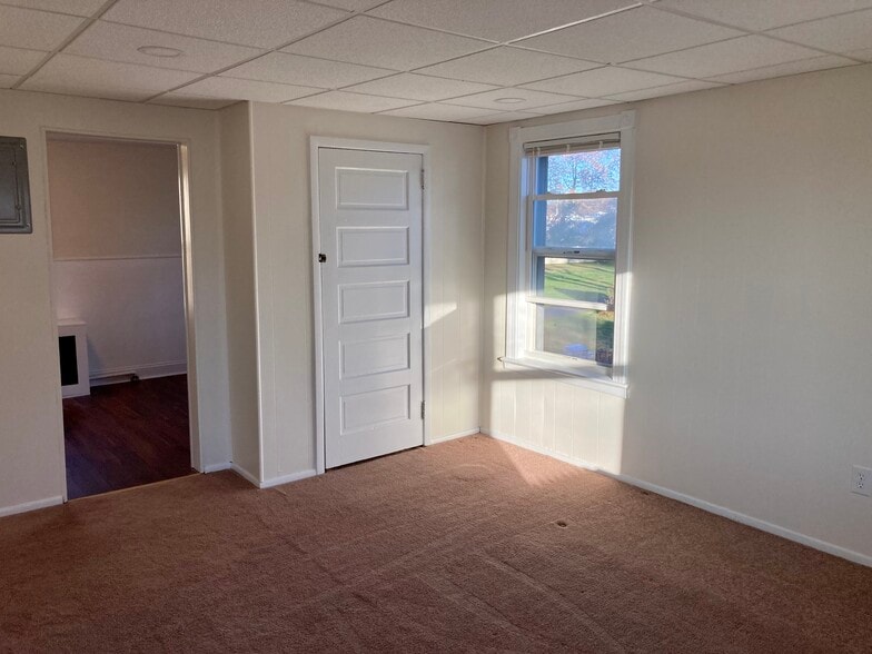 Primary Photo - 502 Bell Rd