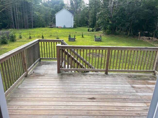 Building Photo - 383 Usquepaugh Rd