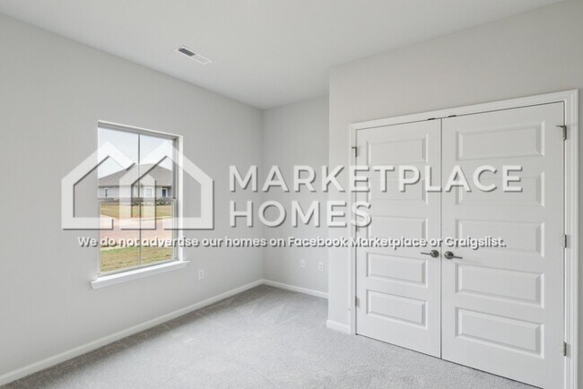 Building Photo - 313 McHenry Dr