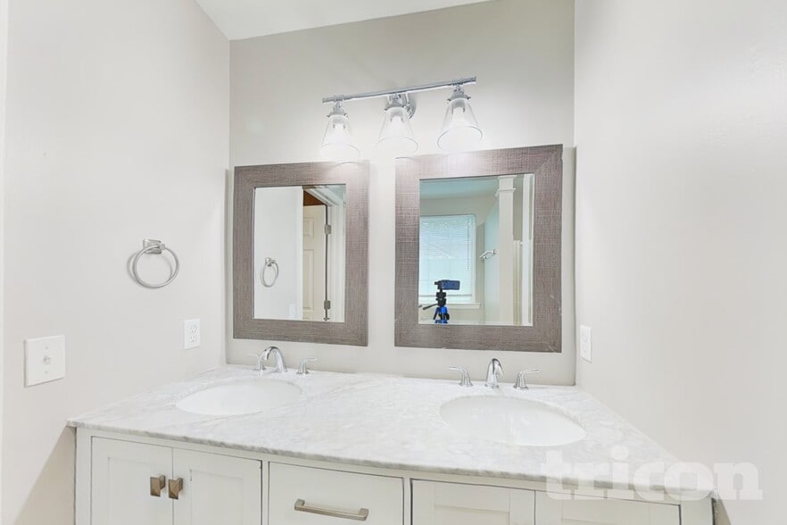 Building Photo - 1549 Rumstone Ln