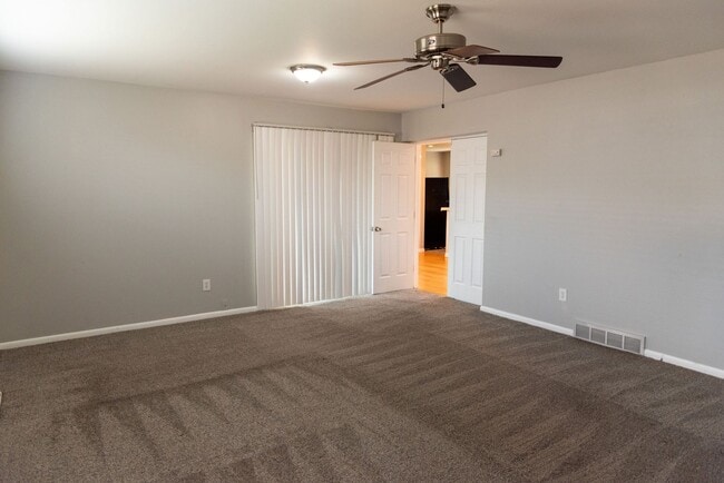 Building Photo - 3 Bed 2 Bath Home For Rent across from Sloan's Lake!