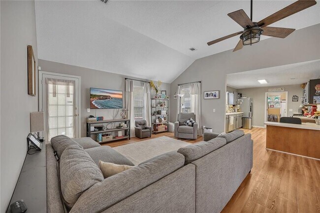 Building Photo - 313 Ridge Hill Cir