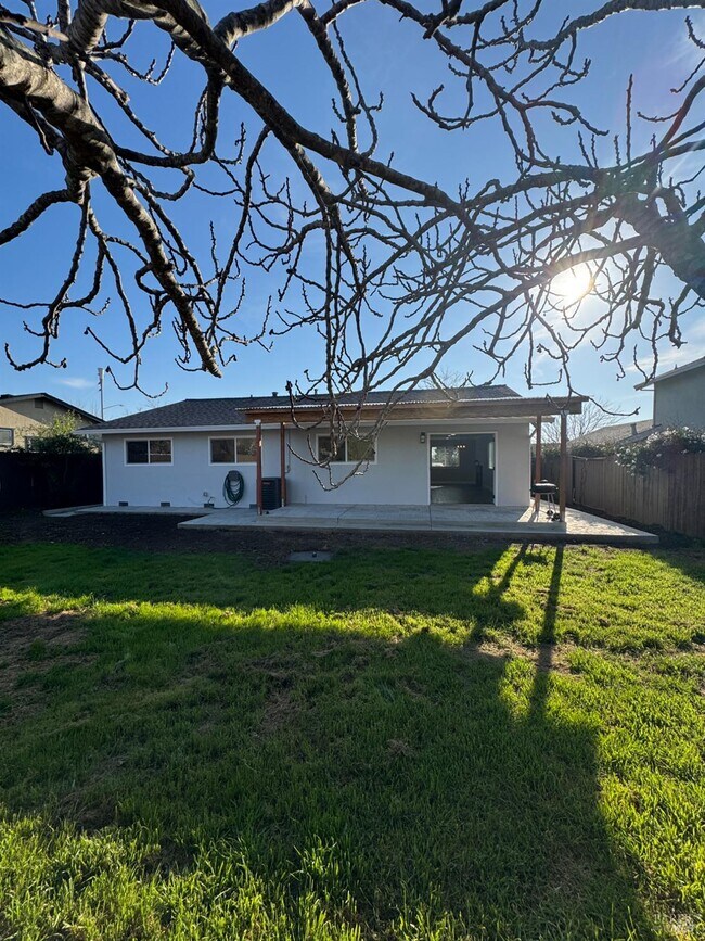 Building Photo - 124 Purdue Dr