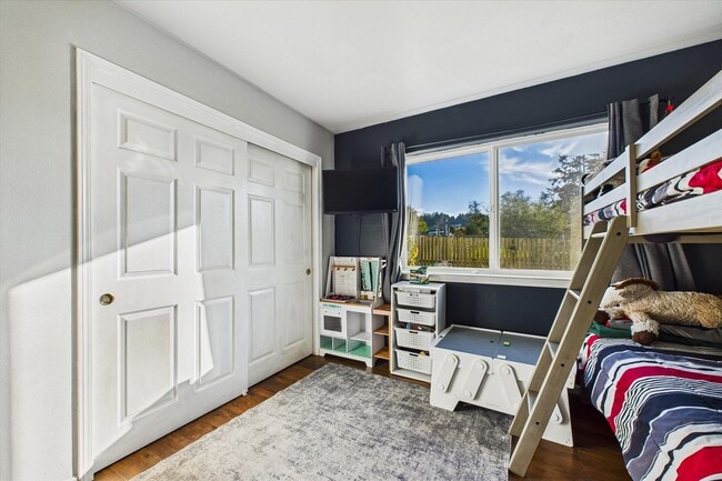 Building Photo - Custom Home on Property just outside of Eureka!