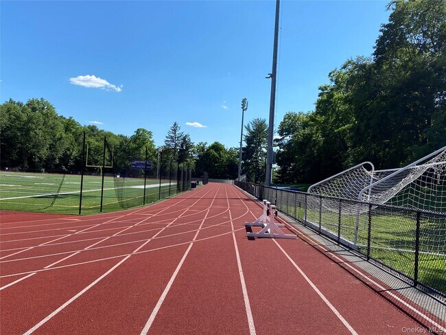 Building Photo - 555 Central Park Ave