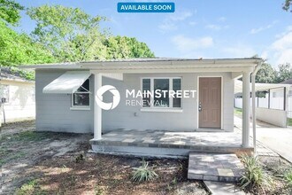Building Photo - 3 Bedroom Pet-Friendly Home in Tampa, FL w...