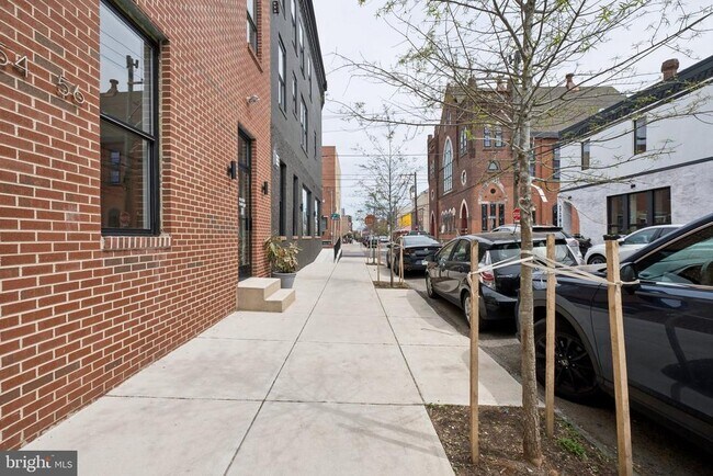 Building Photo - 1254 S 18th St